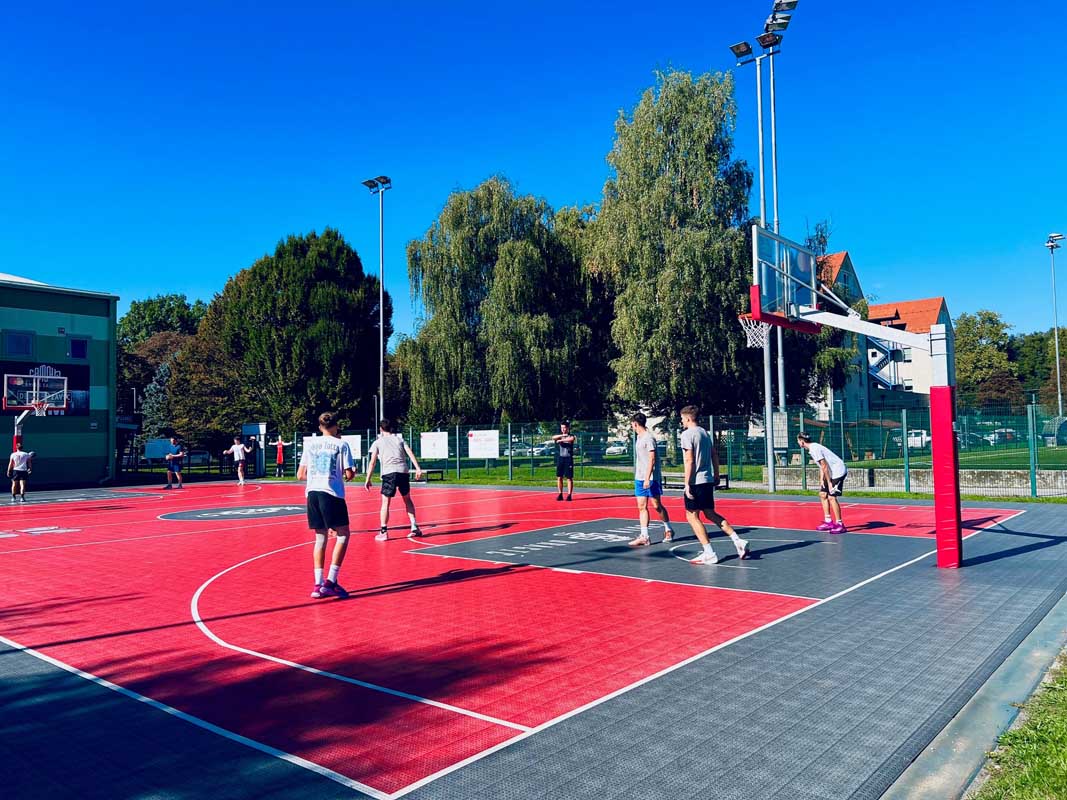 Ureditev in izvedba pomožnega košarkarskega igrišča Gorana Dragića.