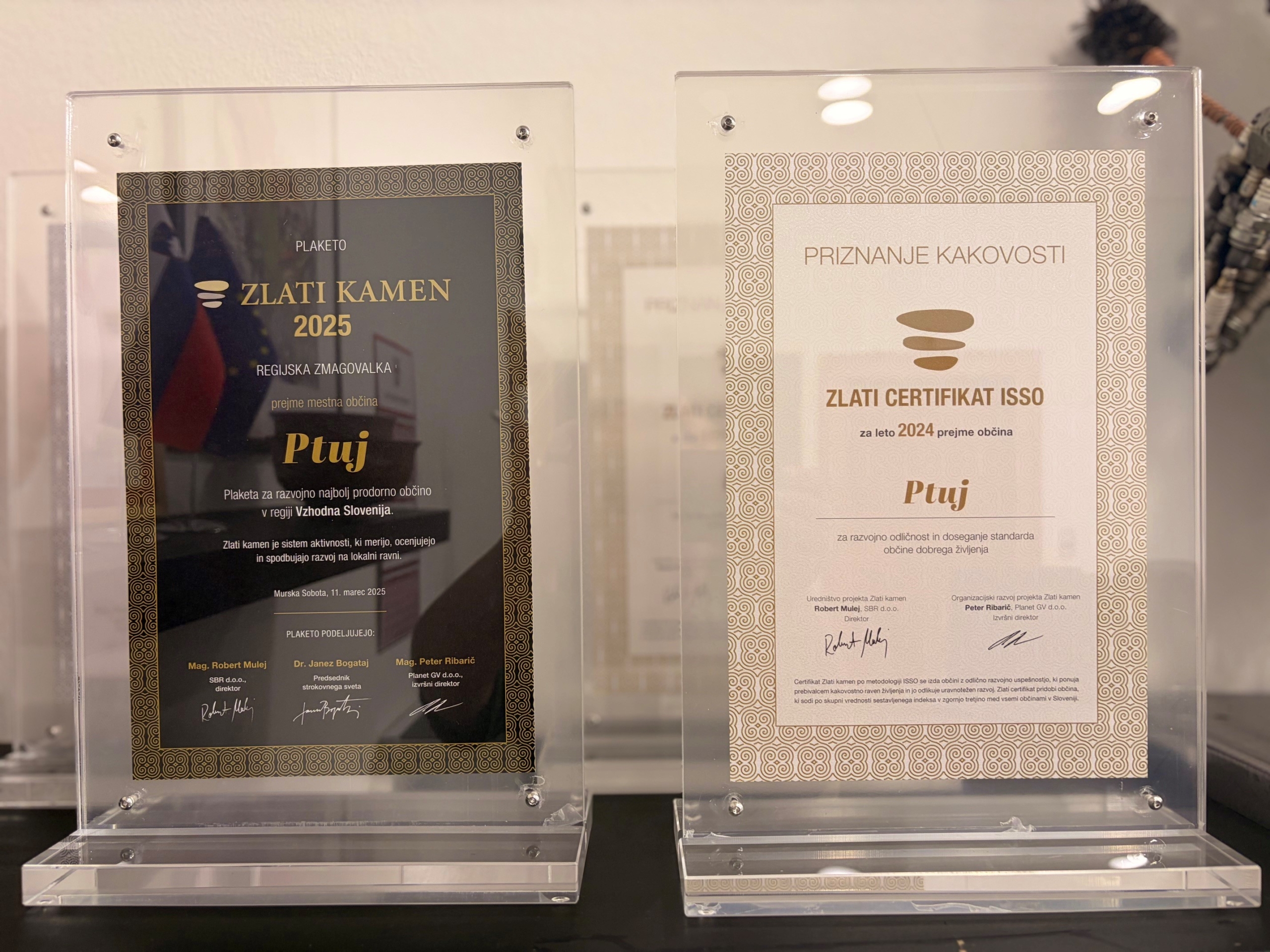 Dejstvo, da Mestna občina Ptuj že več let zapored prejema ZLATI certifikat in da smo bili leta 2025 celo regijska zmagovalka, dokazuje, da znamo razvoj voditi premišljeno, odgovorno in dolgoročno.